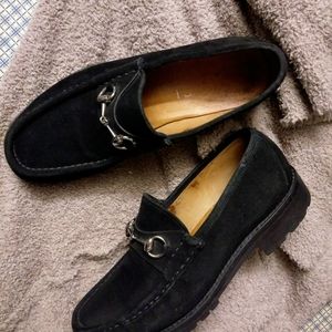 Vintage GUCCI Black suede mens JASPER silver horse-bit loafers.  Size 9